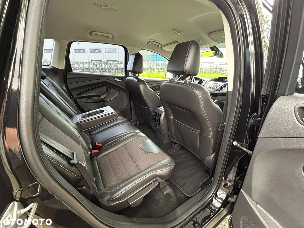 Ford Kuga - 26