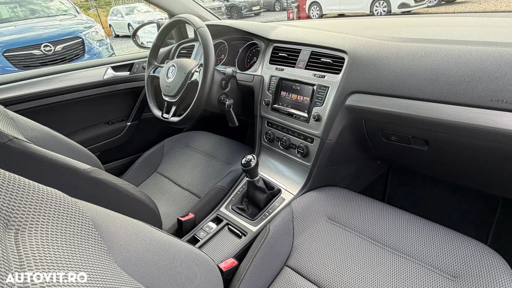 Volkswagen Golf 1.2 TSI BlueMotion Technology Comfortline - 13