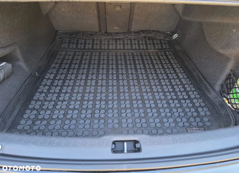 Volvo S90 D4 Momentum Pro - 26