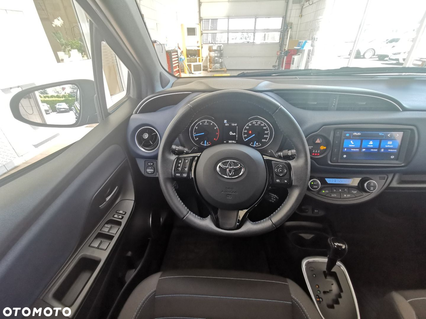 Toyota Yaris - 13