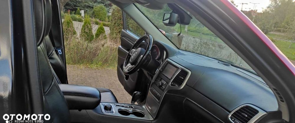 Jeep Grand Cherokee - 35