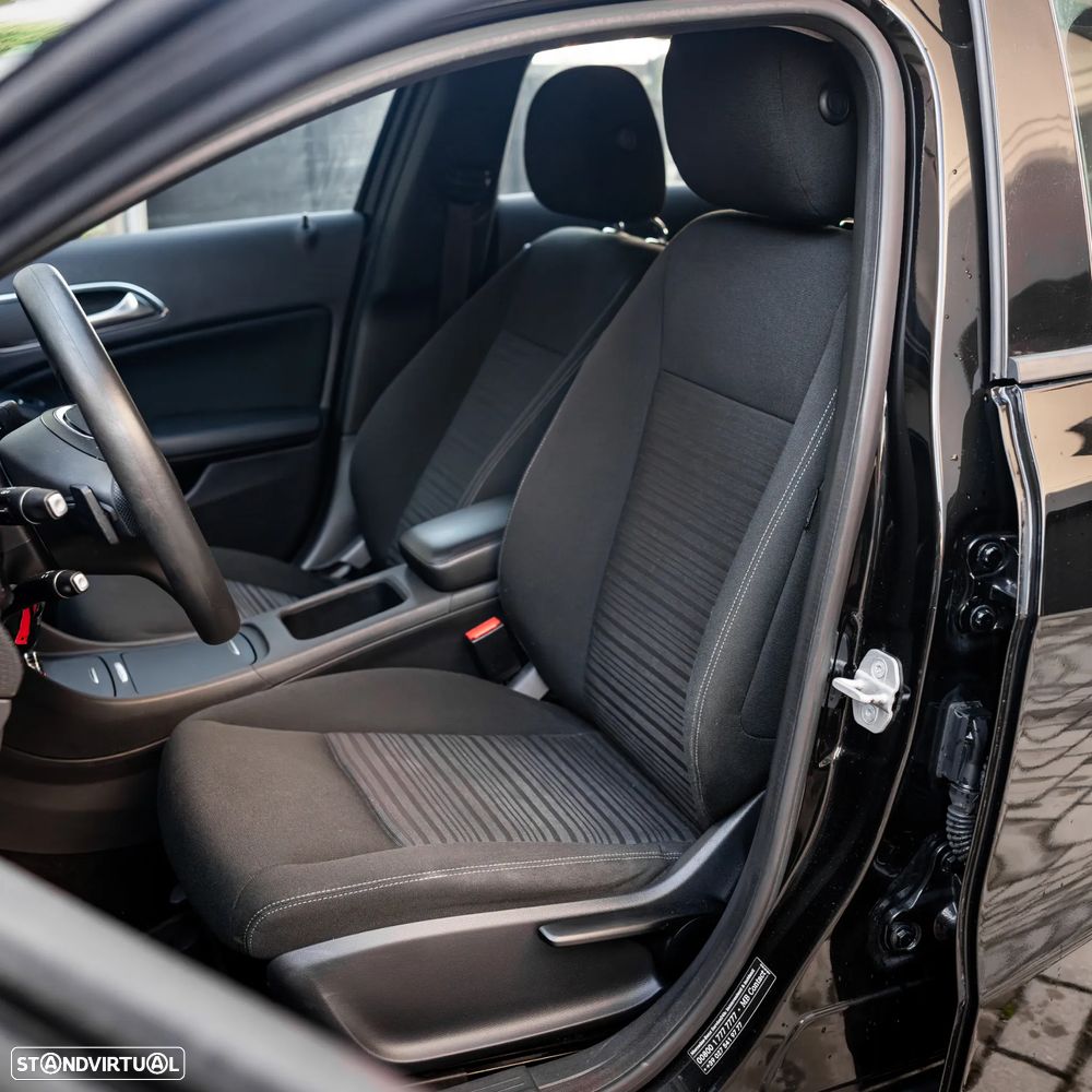 Mercedes-Benz A 180 CDI (BlueEFFICIENCY) 7G-DCT Urban - 6