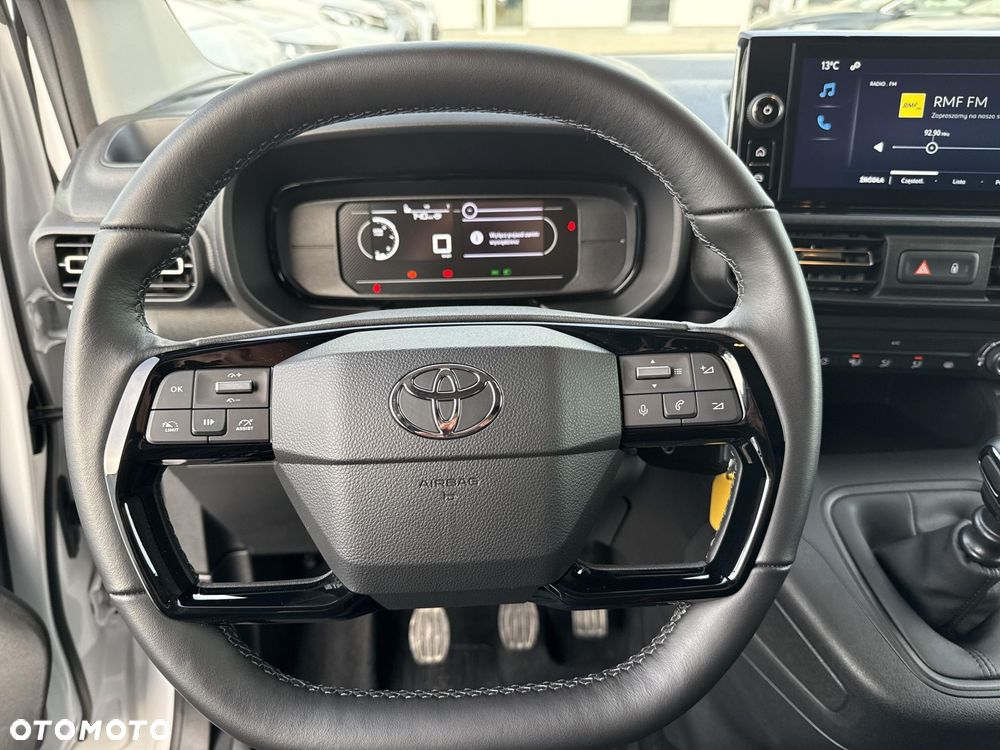 Toyota Proace City - 16