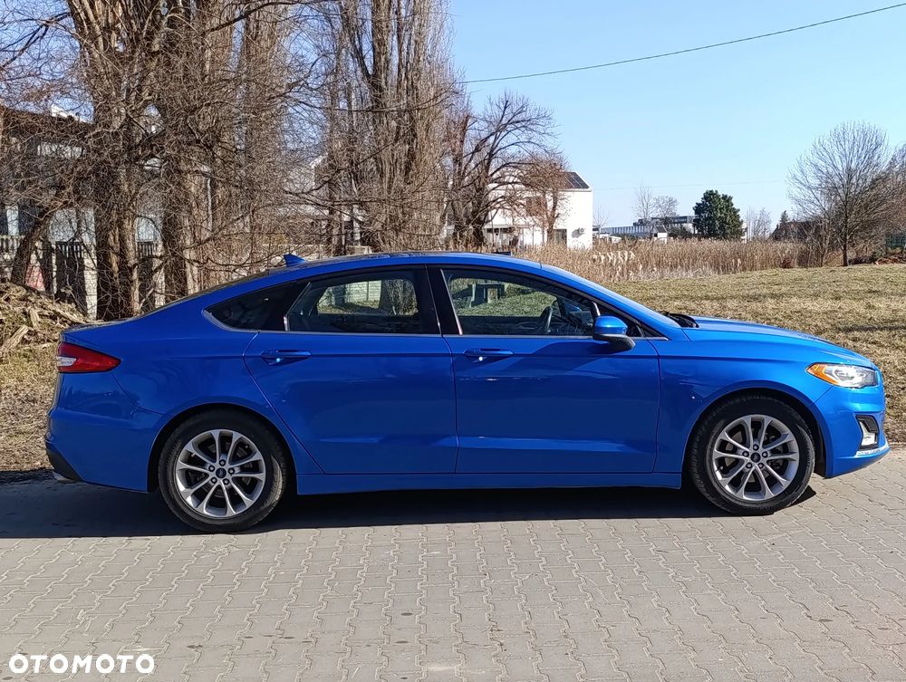 Ford Fusion - 3