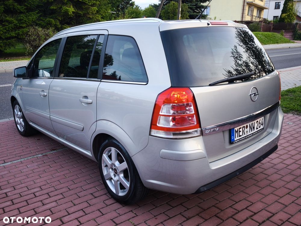 Opel Zafira - 4