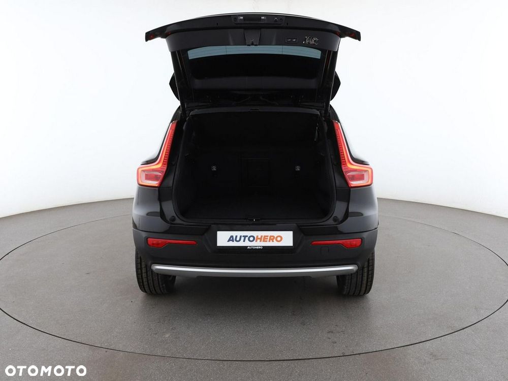 Volvo XC 40 D4 SCR AWD Momentum - 20