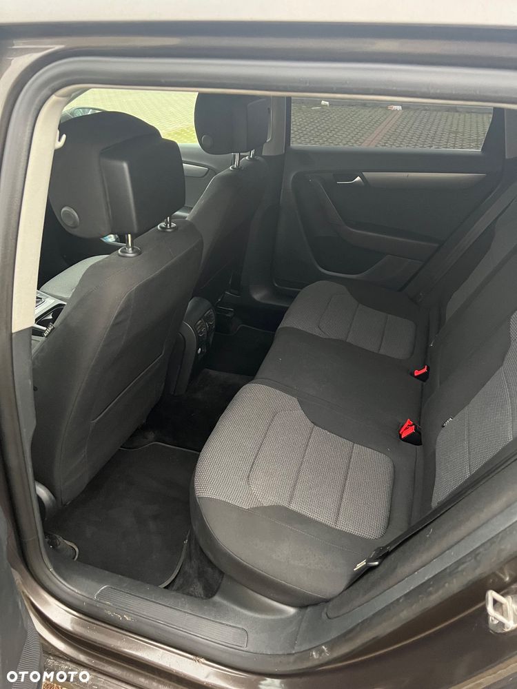 Volkswagen Passat 1.6 TDI Trendline - 9