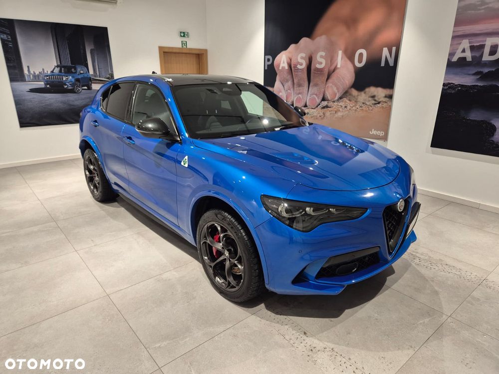 Alfa Romeo Stelvio - 25