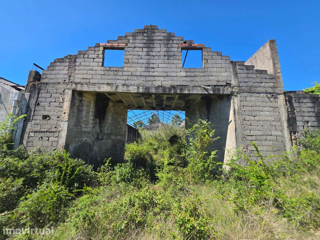 Armazém zona industrial da Pedrulha Coimbra - Grande imagem: 2/10