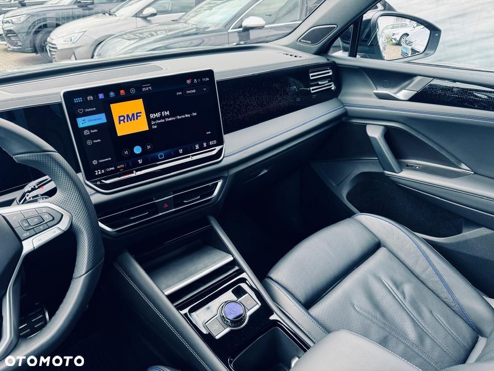 Volkswagen Tiguan - 25
