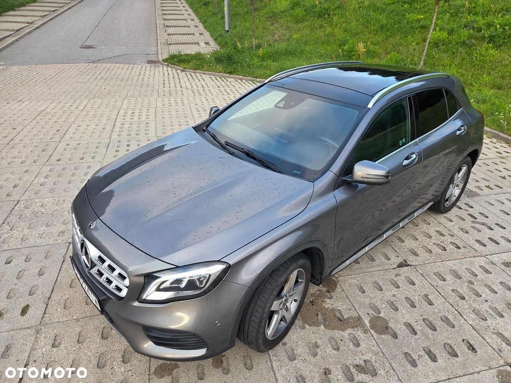 Mercedes-Benz GLA 200 7G-DCT AMG Line - 10