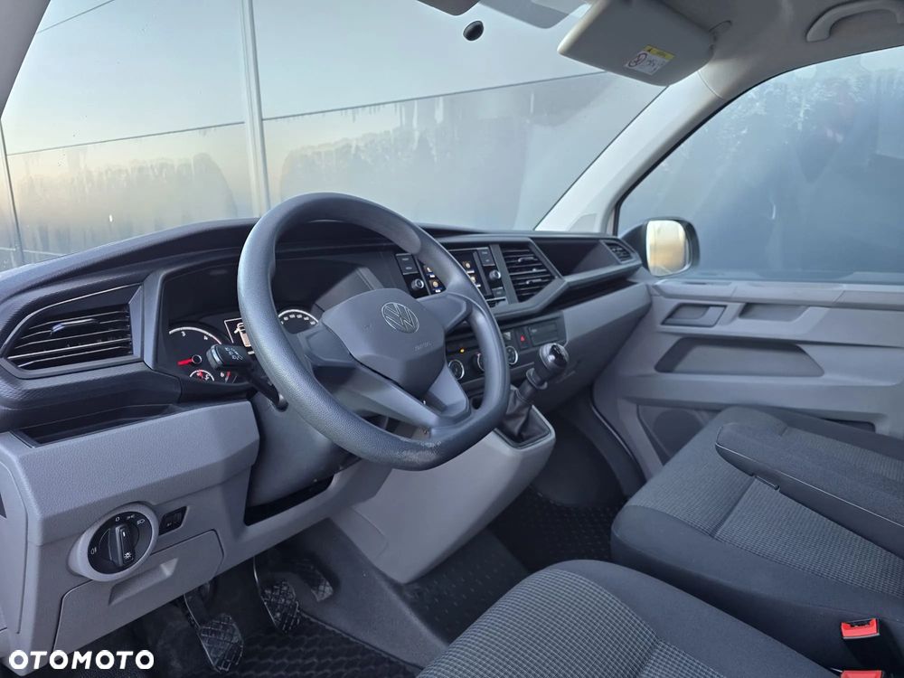 Volkswagen TRANSPORTER T6.1 - 11