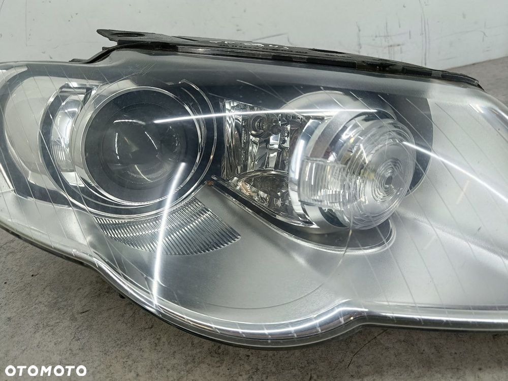 LAMPA PRZÓD PRAWA BIXENON VW PASSAT B6 89312669  3D0907391B 088982  VALEO - 3
