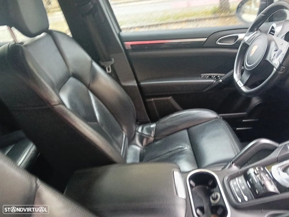 Porsche Cayenne Tiptronic - 14