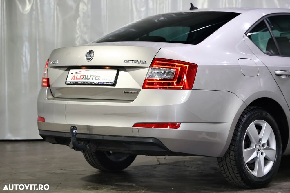 Skoda Octavia 1.6 TDI Active - 28