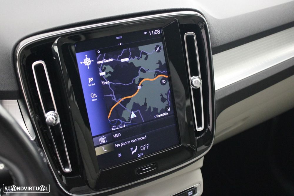 Volvo XC 40 2.0 D3 Momentum Plus Geartronic — fotografia 17