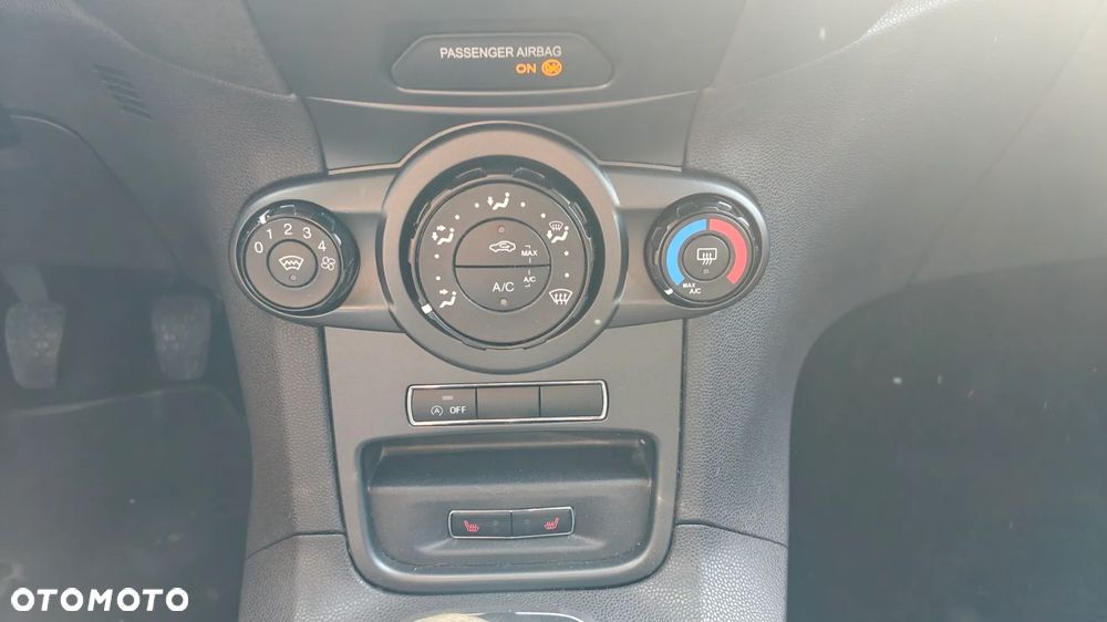 Ford Fiesta - 19
