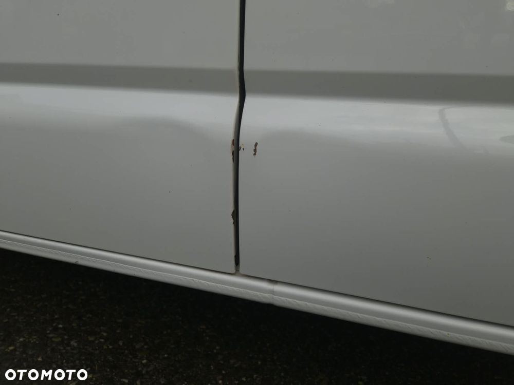 Volkswagen Multivan - 8
