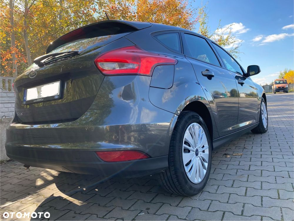 Ford Focus 1.6 Gold X - 18