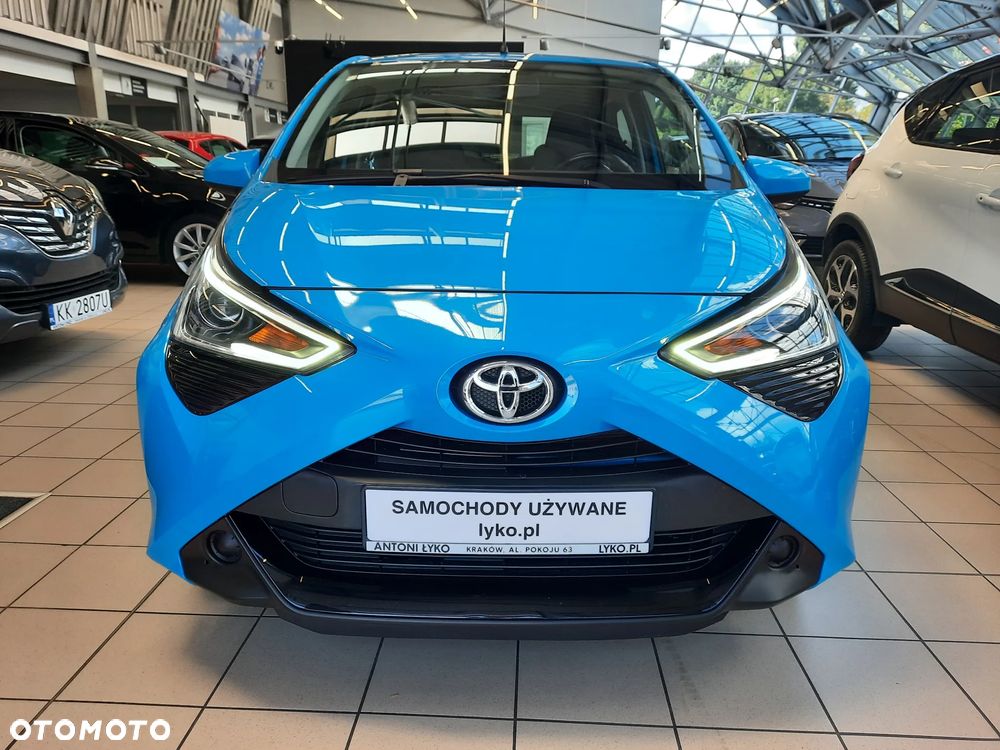 Toyota Aygo x-play - 3