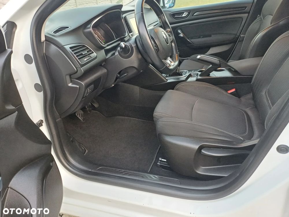 Renault Megane 1.5 Blue dCi Intens - 19