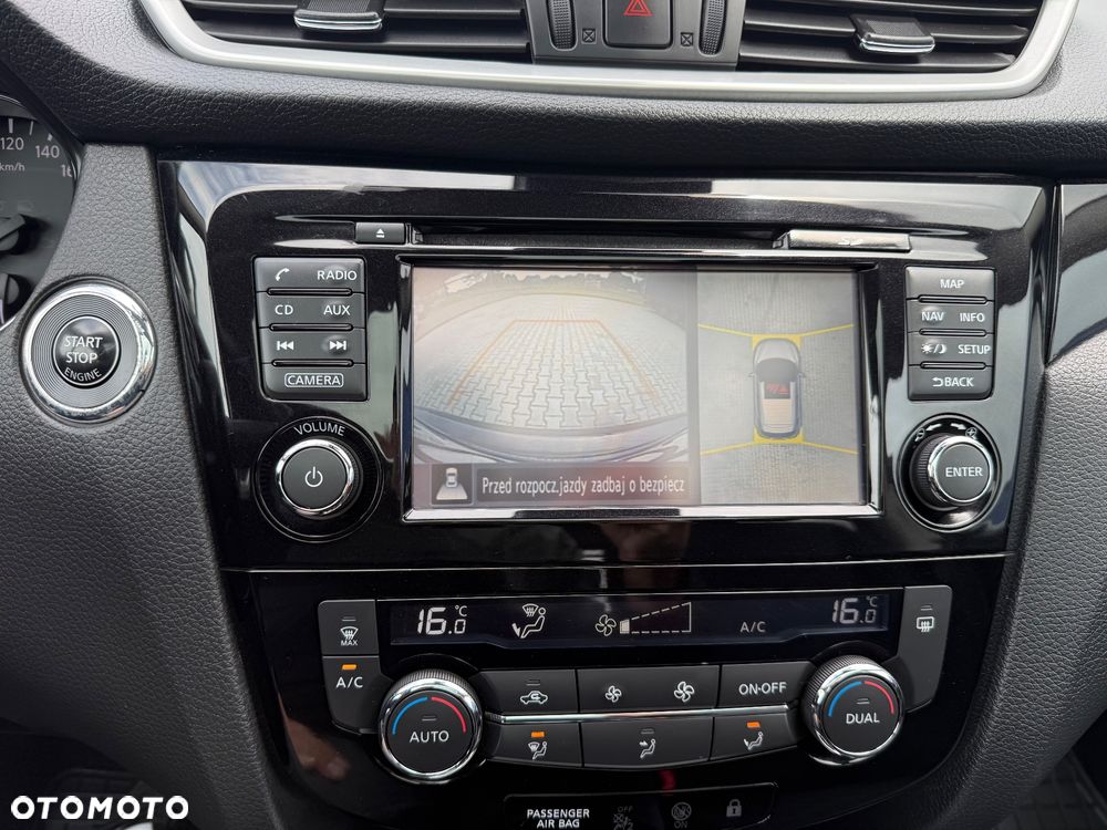 Nissan Qashqai 1.6 dCi Xtronic TEKNA+ - 26
