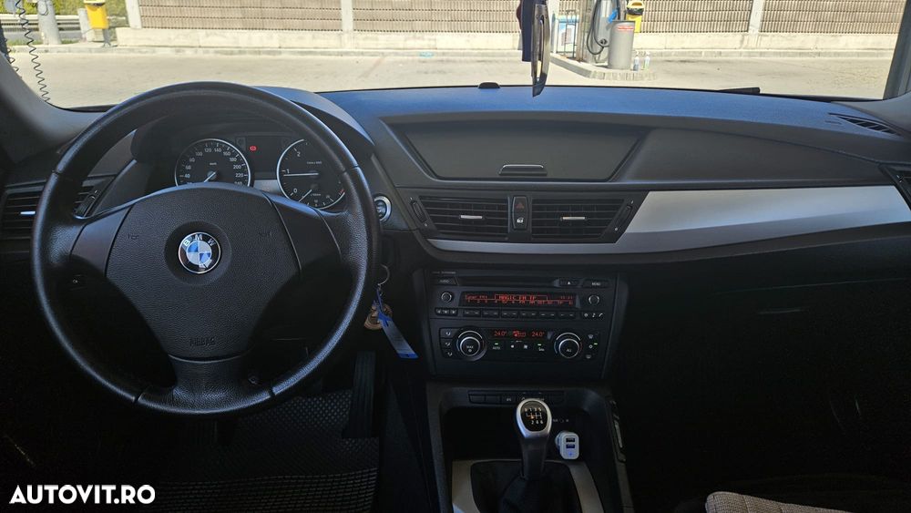 BMW X1 xDrive20d - 10