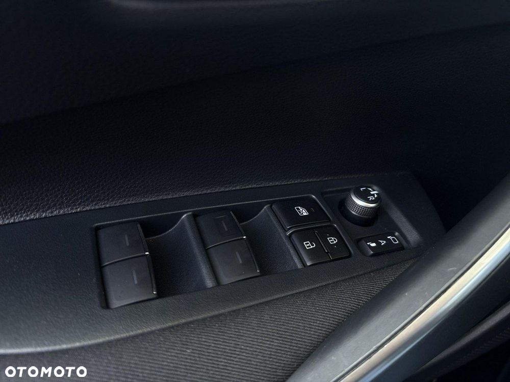 Toyota Corolla 1.8 Hybrid Comfort - 19