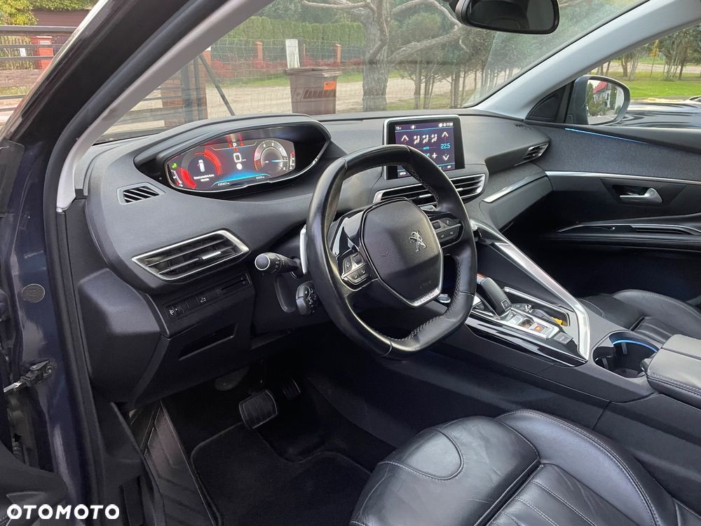 Peugeot 5008 2017 photo 5