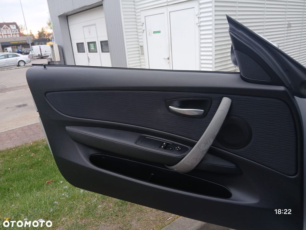 BMW Seria 1 118d DPF - 13