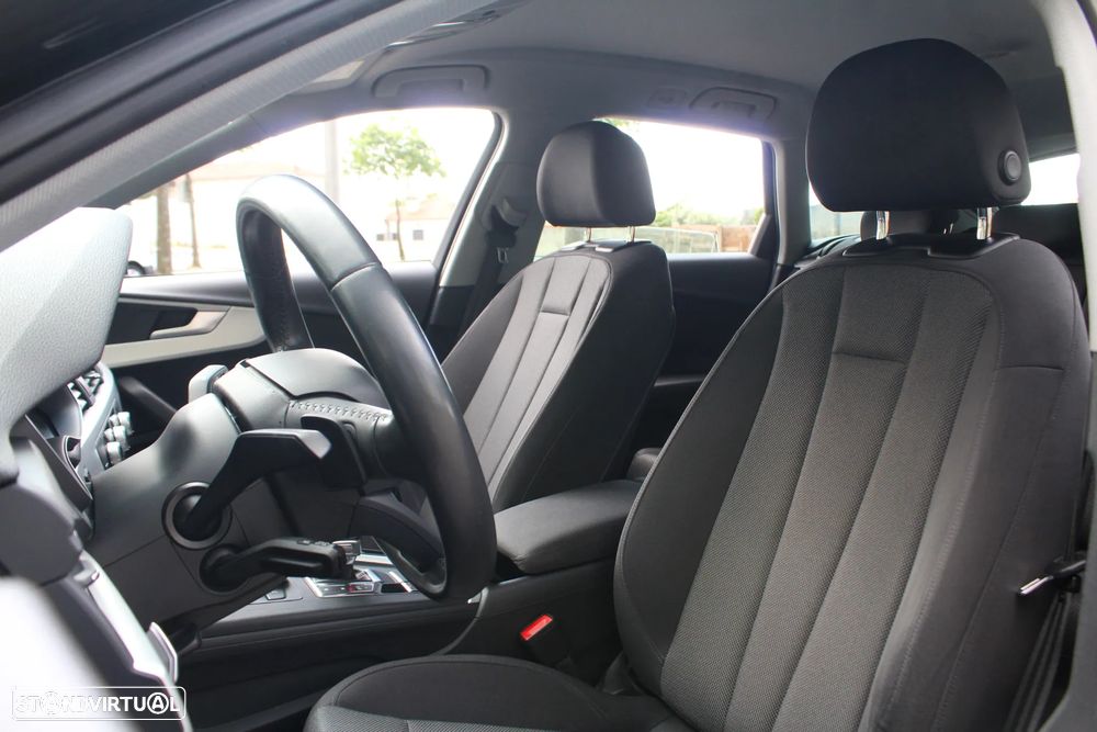 Audi A4 Avant 2.0 TDI Advance S tronic - 38