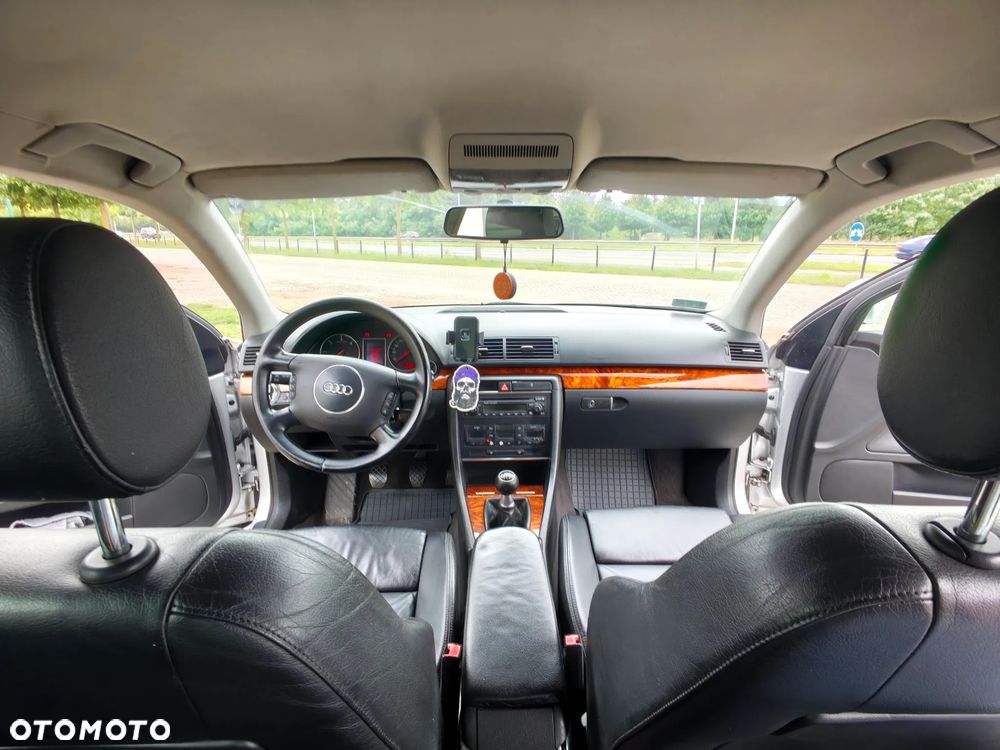 Audi A4 Allroad - 12