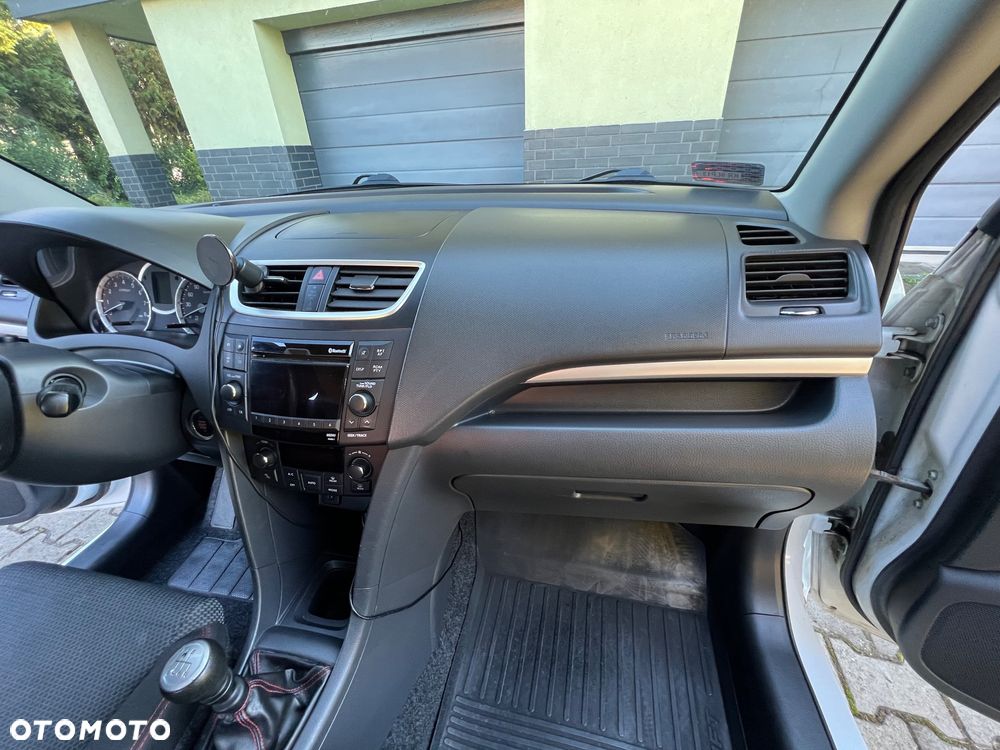 Suzuki Swift 1.6 Sport - 17