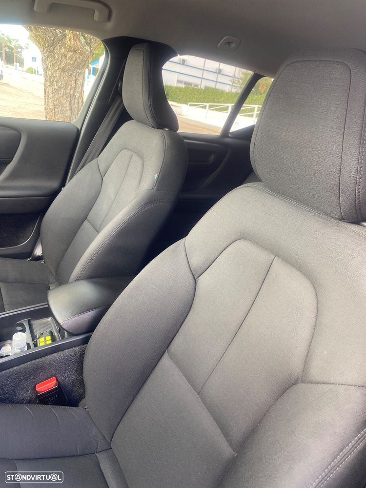 Volvo XC 40 - 28