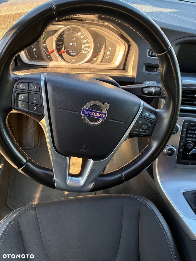 Volvo V60 D3 Momentum - 13