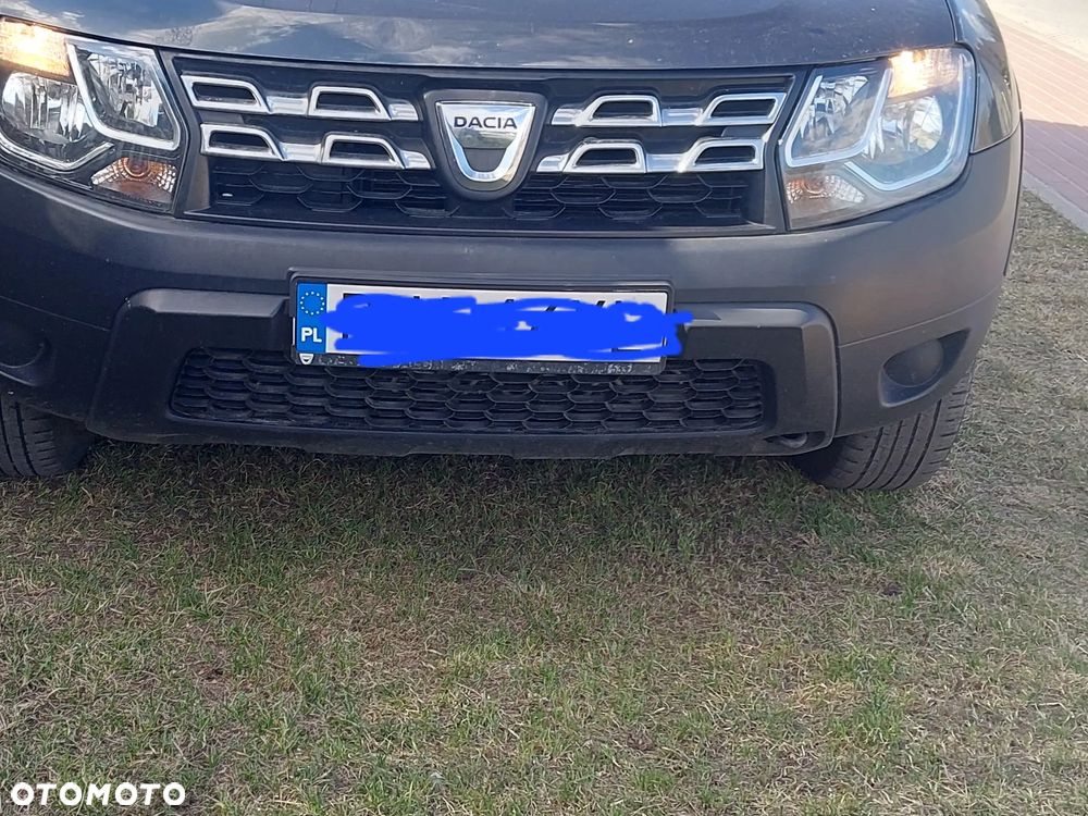 Dacia Duster 1.6 Laureate 4x4 - 10