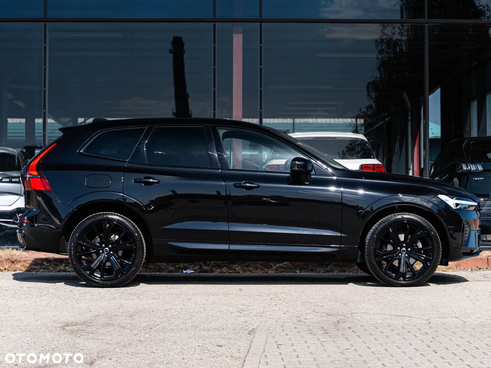 Volvo XC 60 B5 B AWD Plus Dark - 16
