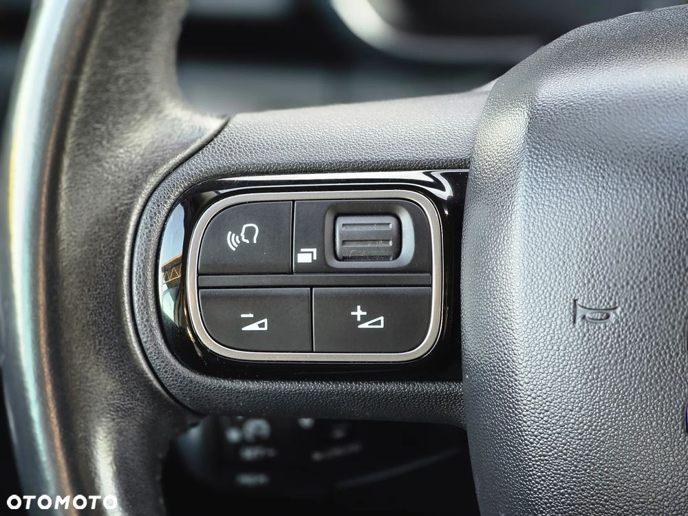 Citroën C3 Pure Tech (VTi) 82 Exclusive - 28
