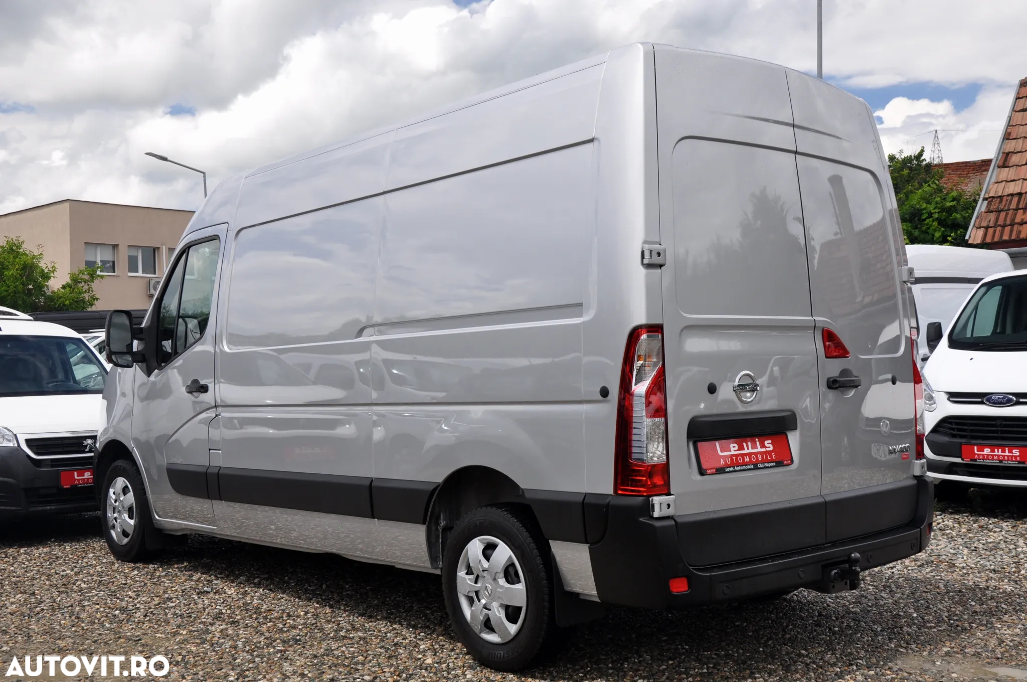 Nissan NV 400 L2H2 Van - 6