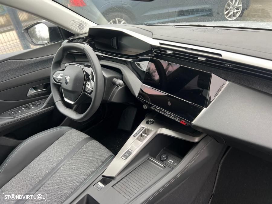 Peugeot 408 1.6 Hybrid Allure e-EAT8 - 6