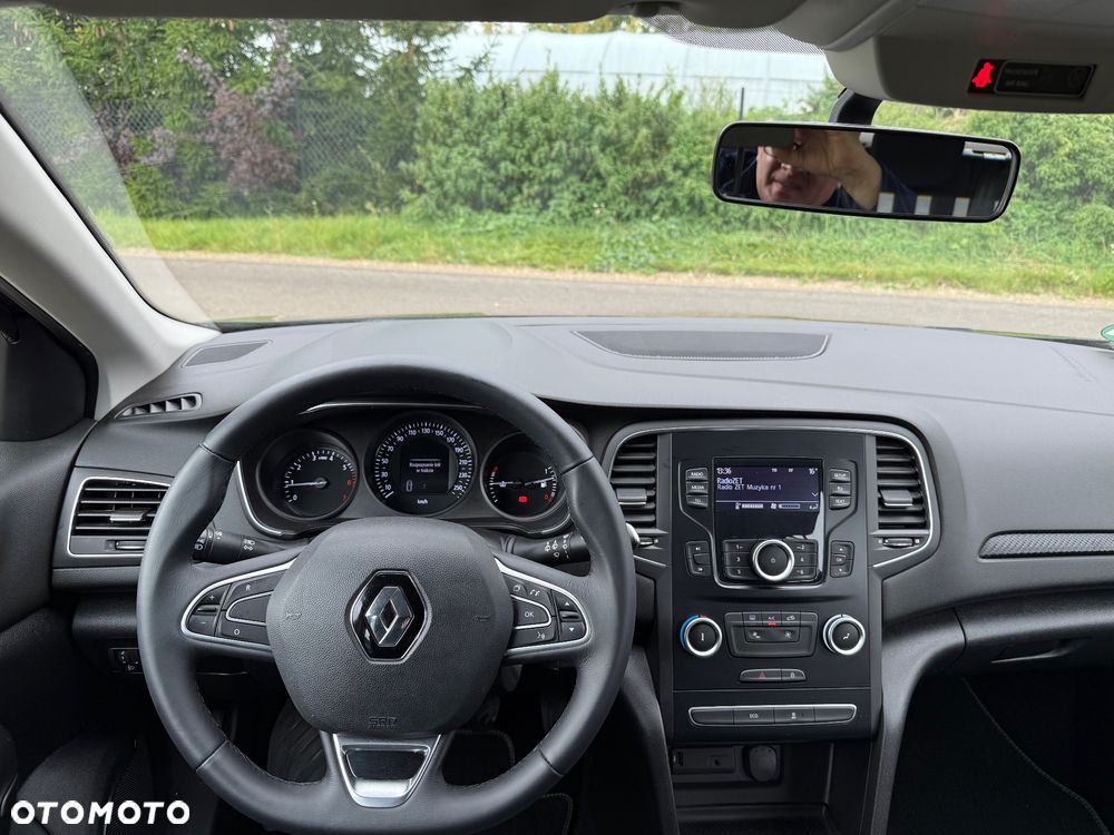 Renault Megane ENERGY TCe 130 Start & Stop Paris - 7