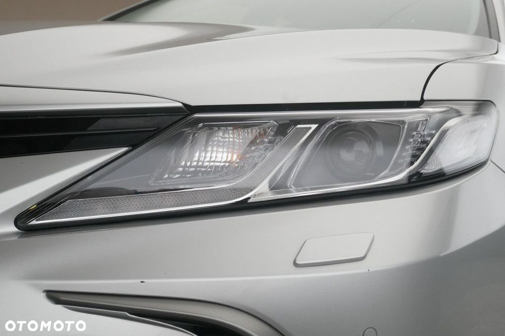 Toyota Camry 2.5 Hybrid Comfort CVT - 13
