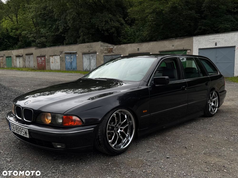 BMW Seria 5 - 1