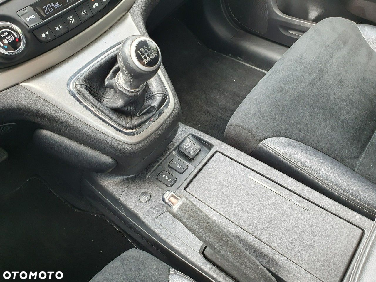 Honda CR-V - 22