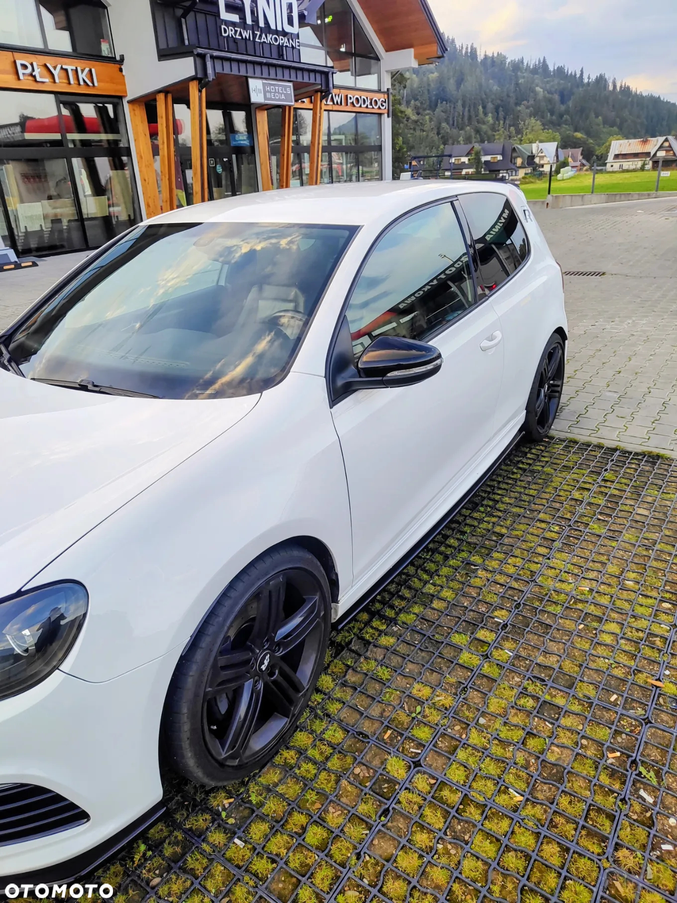 Volkswagen Golf VI 2.0 TSI 4Mot R DSG - 3