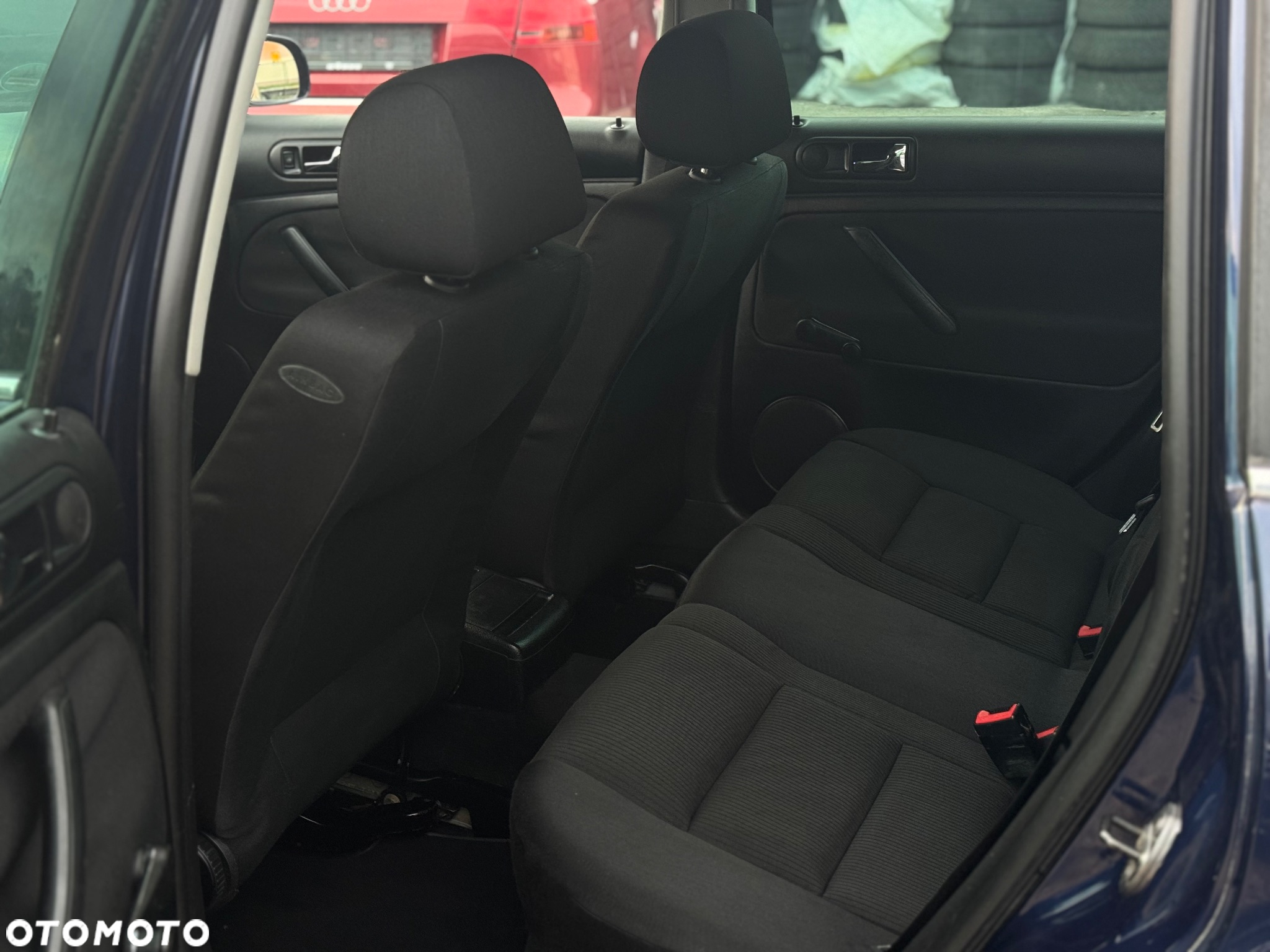 Volkswagen Passat 1.9 TDI Comfortline - 22