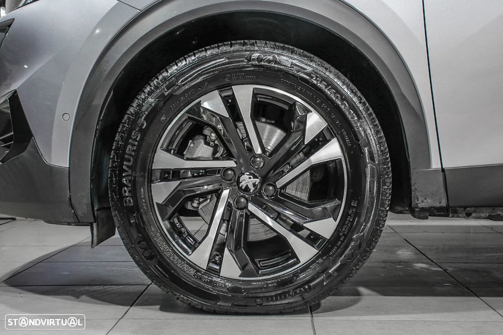 Peugeot e-2008 50 kWh GT - 8