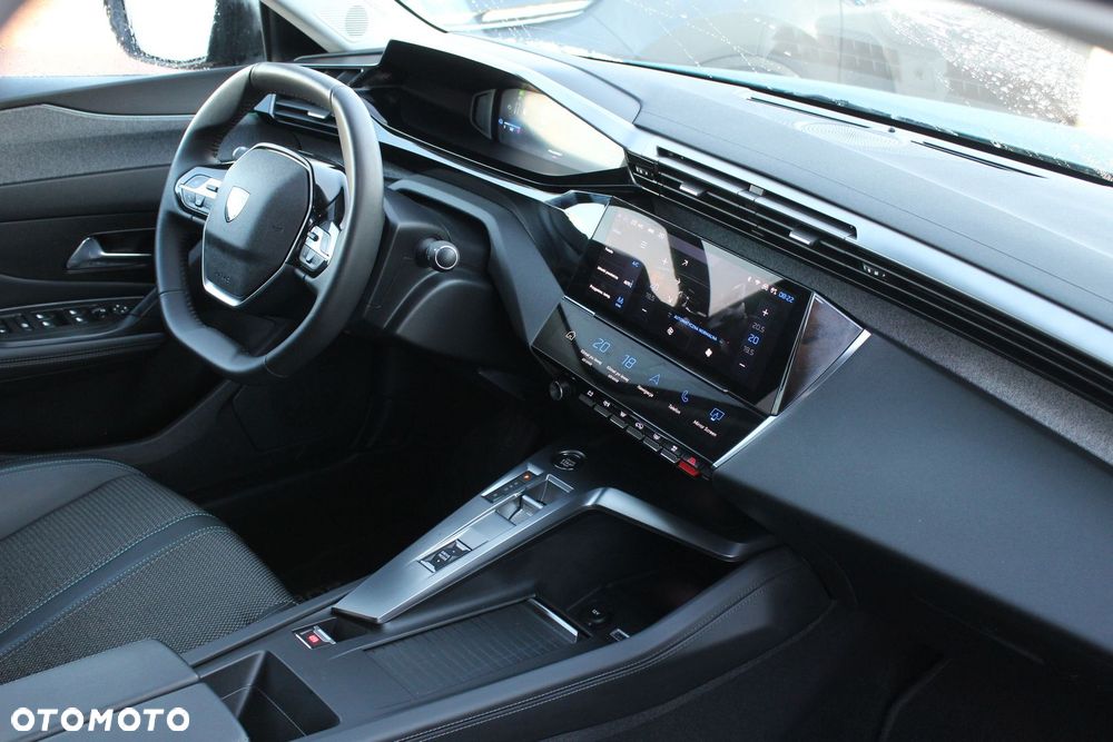 Peugeot 308 1.6 Hybrid PHEV Allure EAT8 - 14