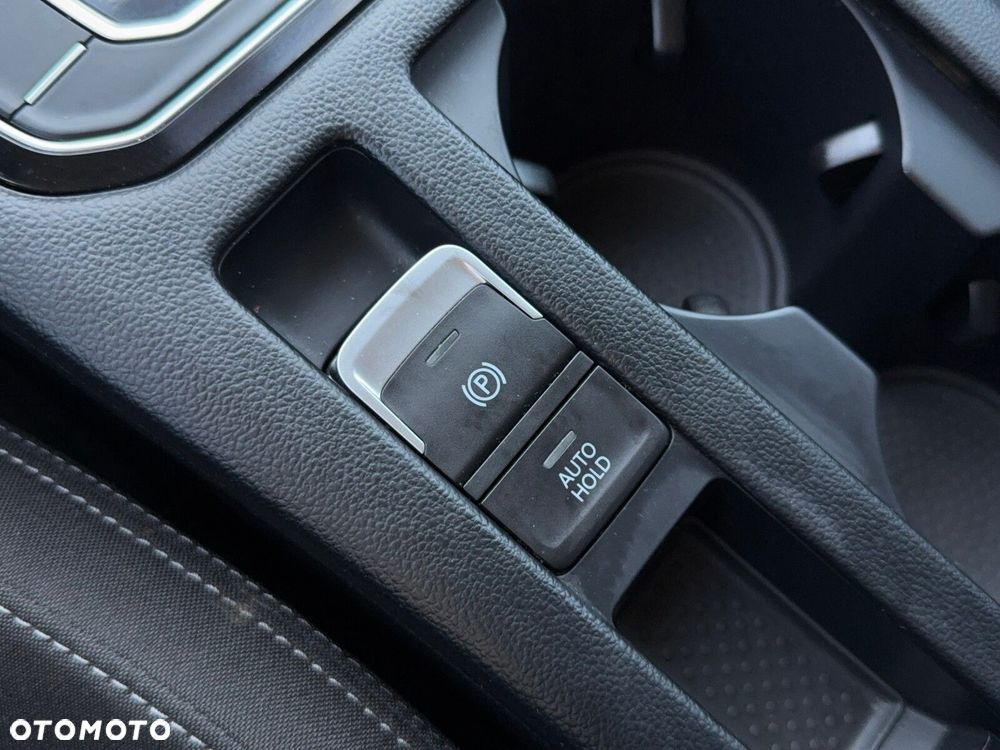 Volkswagen Passat Variant 2.0 TDI EVO Business DSG - 22