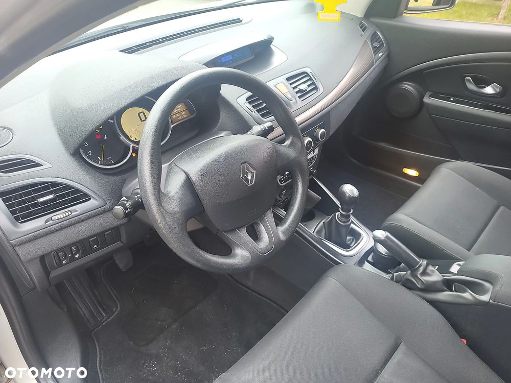 Renault Megane 1.5 dCi Privilege - 19